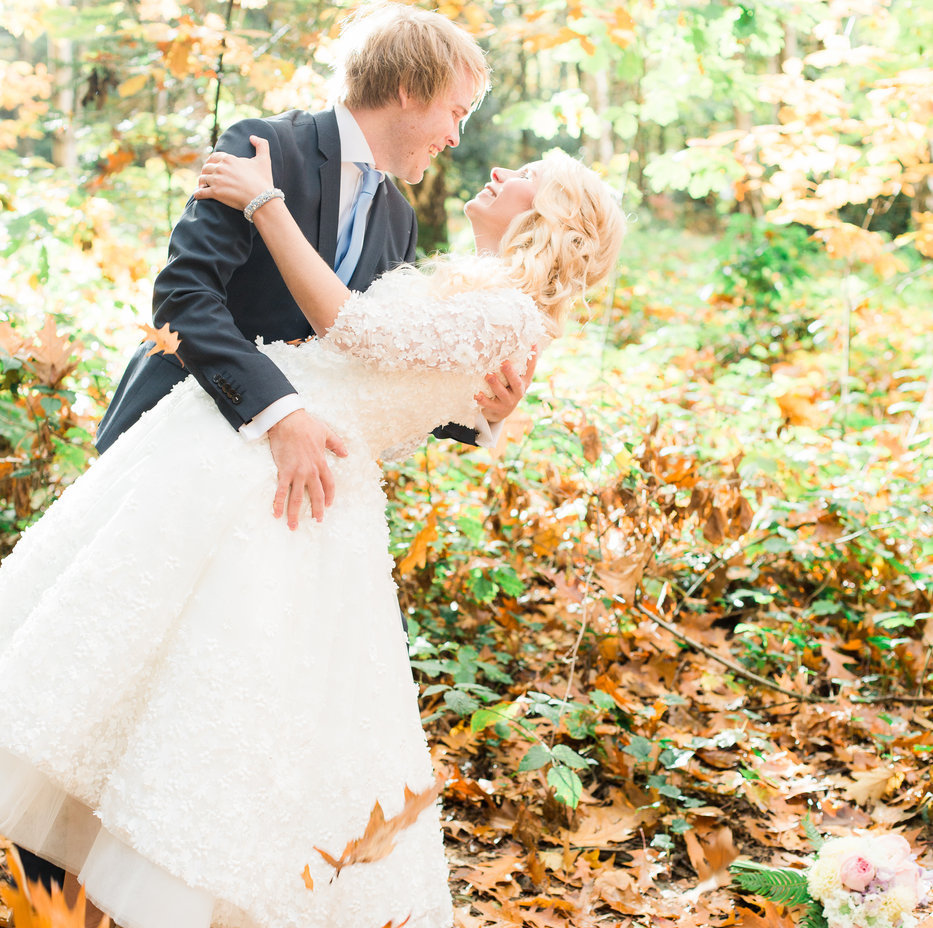 bruidspaar shoot in het bos