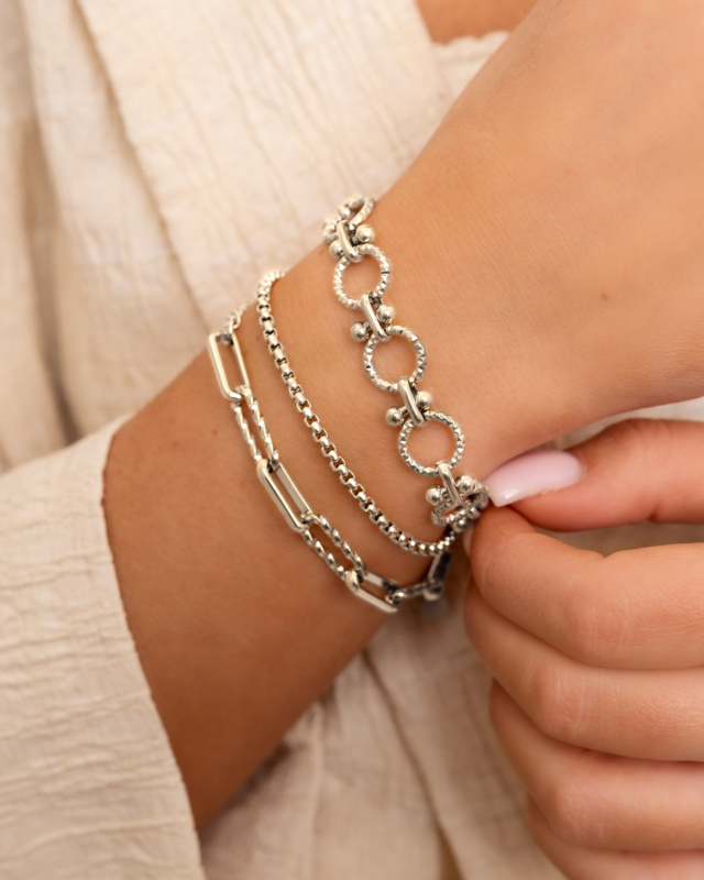 Armparty met zilveren chains