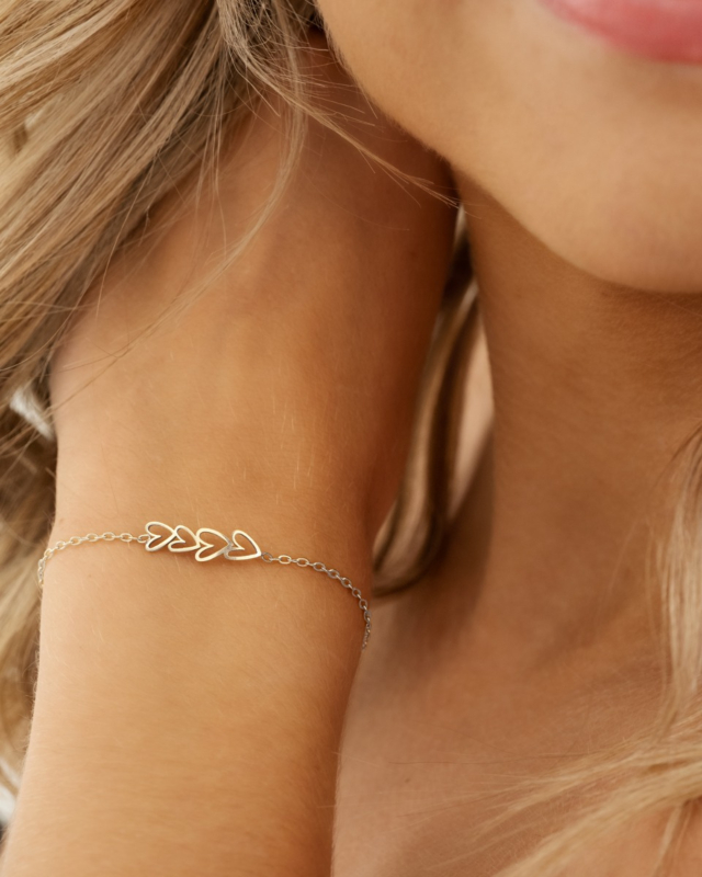 Love hearts armband zilver