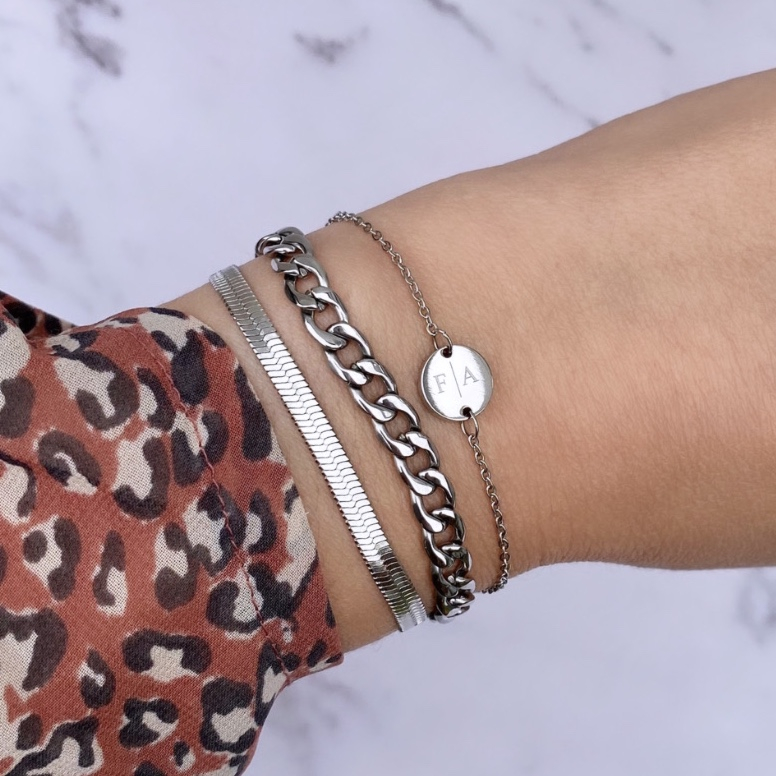 Dubbele armbandjes voor een complete look