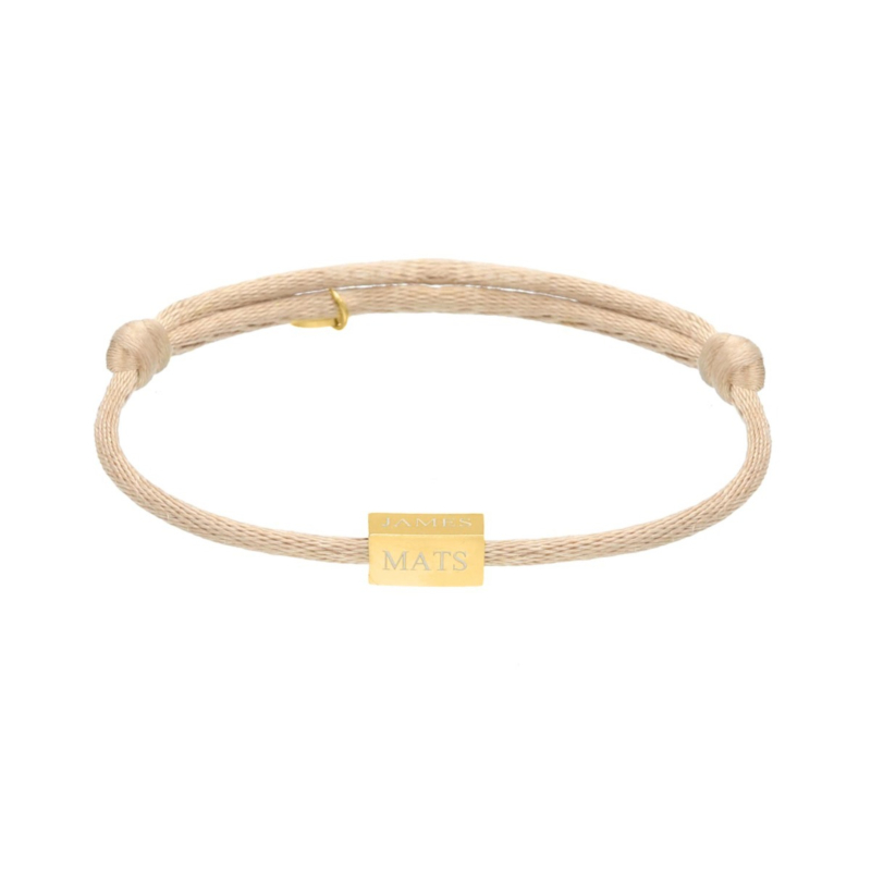 Gouden satin initial armbandje