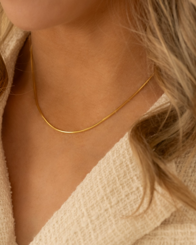 Gouden ketting minimalistisch