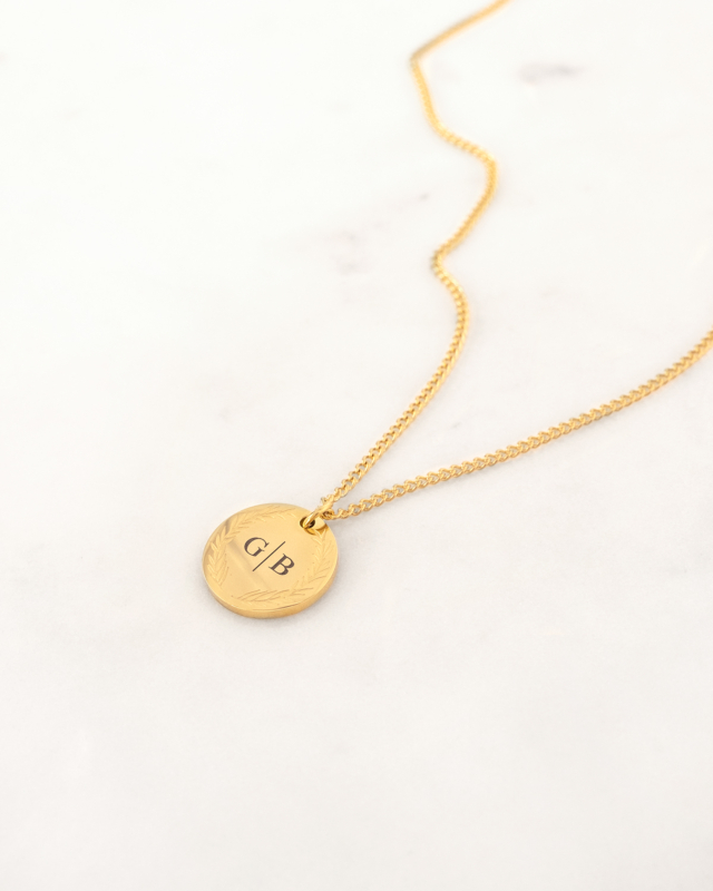 Gouden initialen ketting