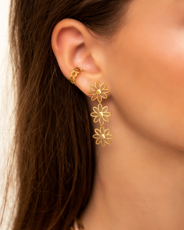 Triple flower earrings goldplated