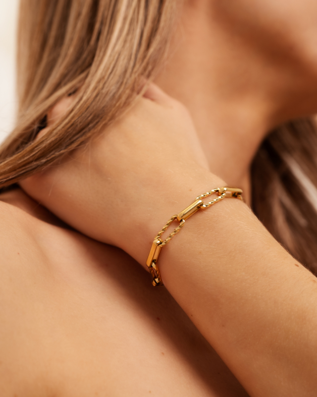 Gouden armband met chains