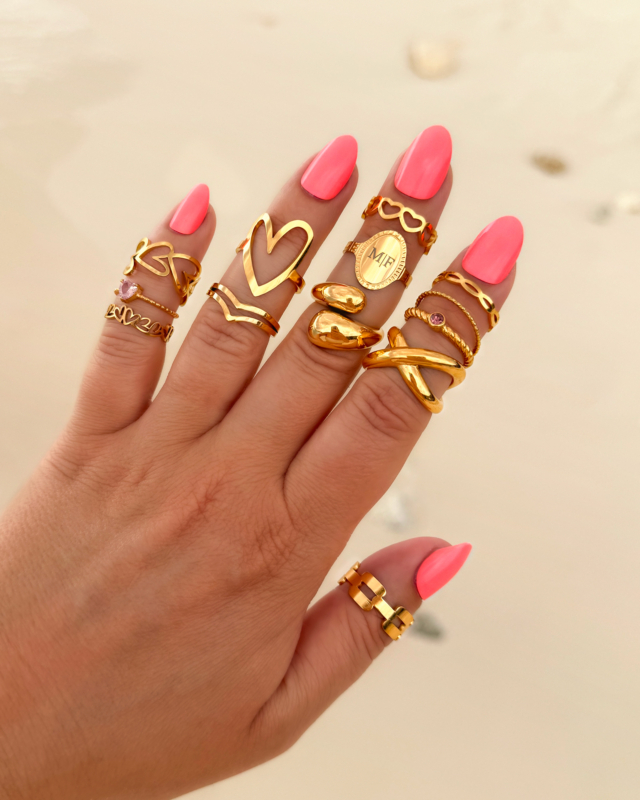 Gouden ringparty met roze details