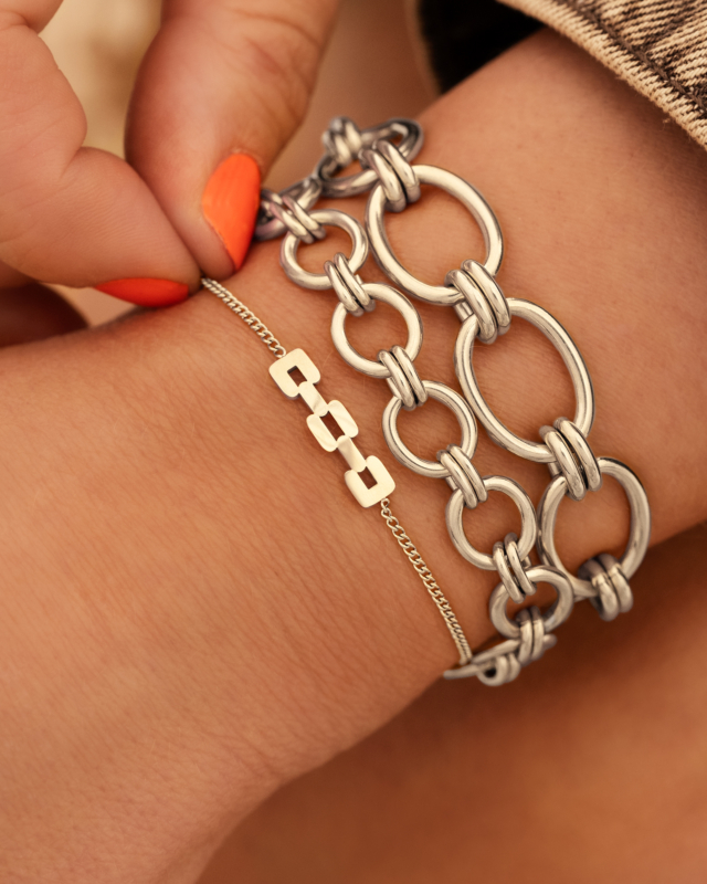 Zilveren armparty met chains