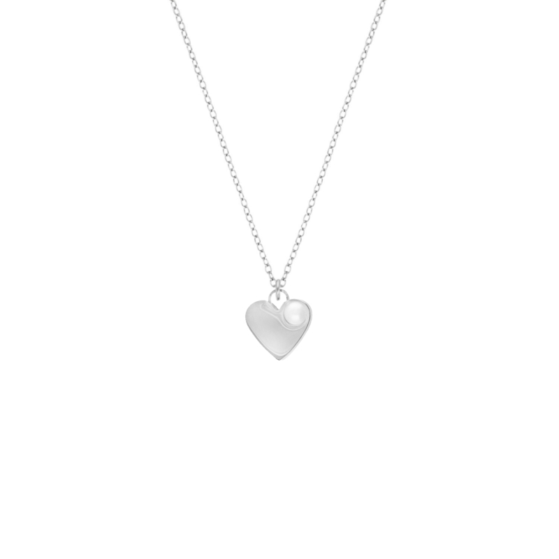 Heart & pearl necklace