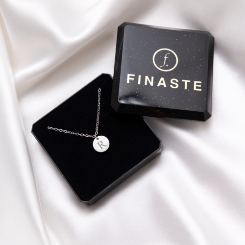 Initial Coin Ketting