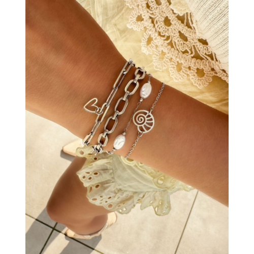 Armband met schelpje