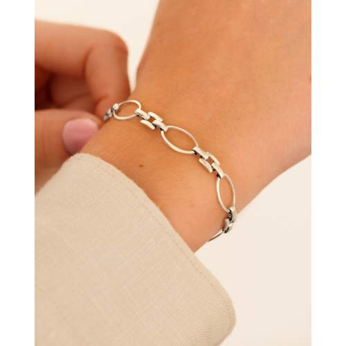 Forever chain bracelet 