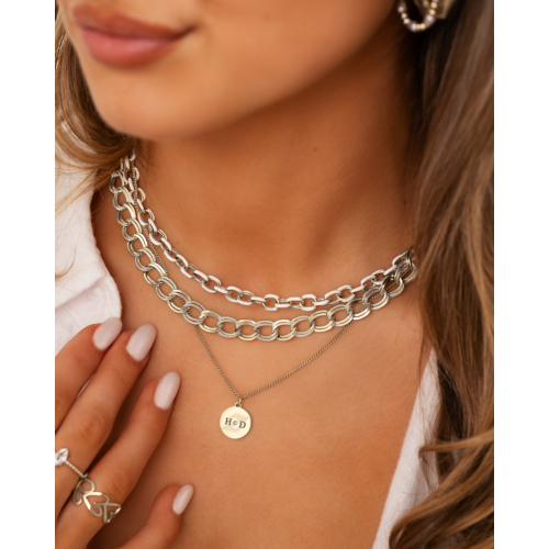 White chain necklace