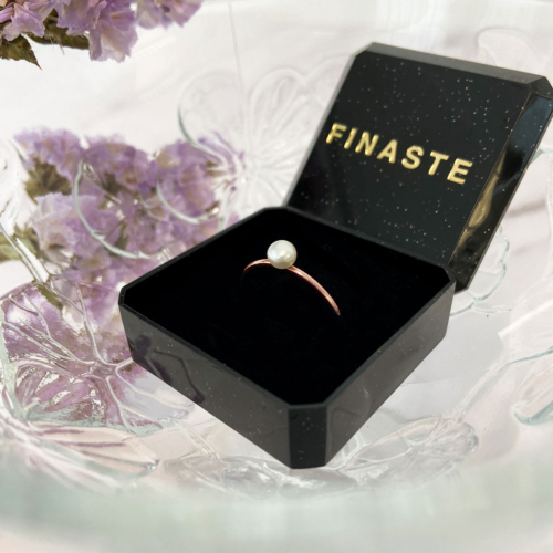 Ring met pareltje rose goud kleurig