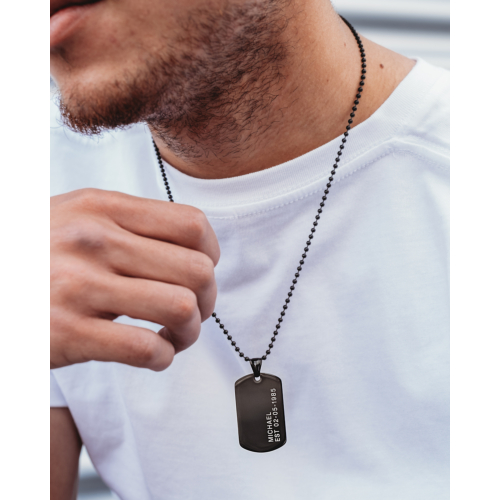 Dog tag ketting met naam en datum zwart