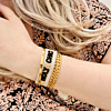 mix van armbanden met bohemian look