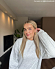 Influencer met musthave drop oorbellen