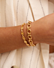 Twee gouden armbanden