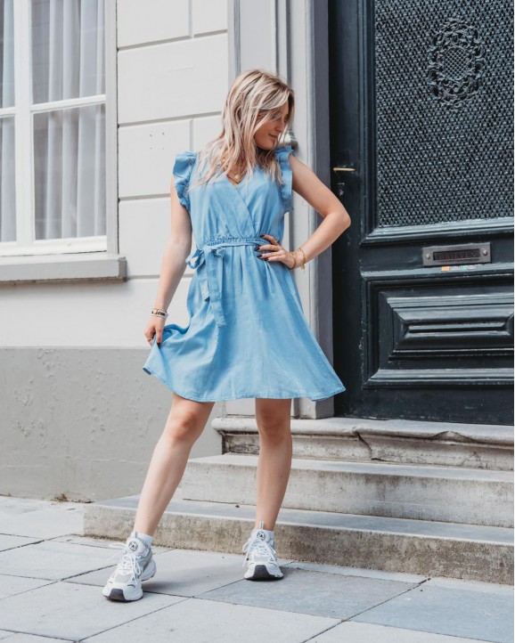 Denim jurkje met ruffles