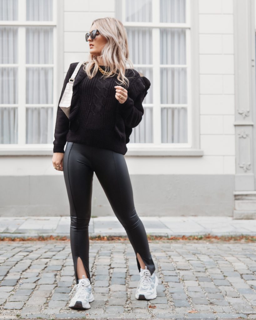 leatherlook legging met split