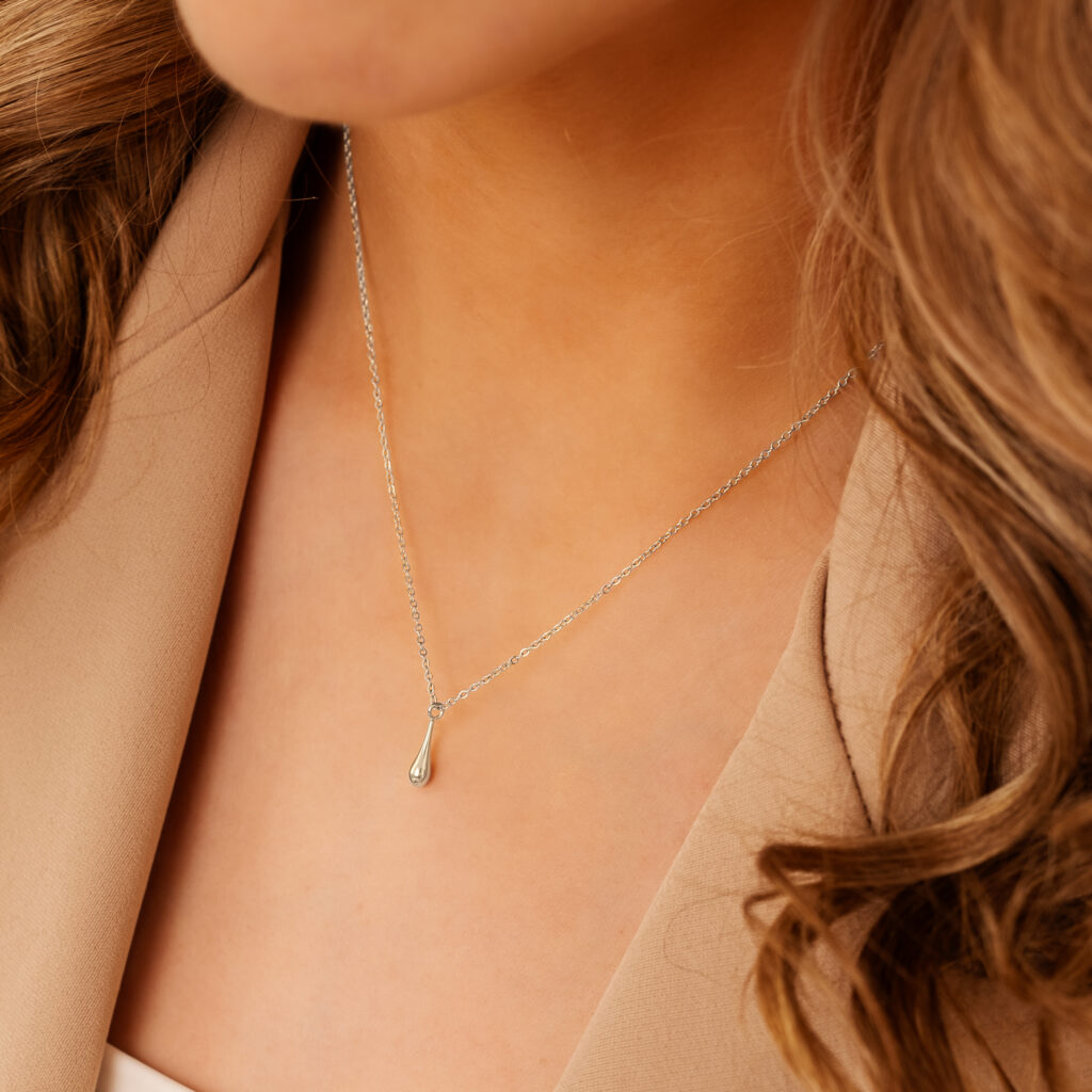 little-teardrop-necklace-zilver