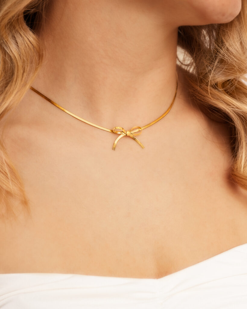 gouden-ketting-met-strikje